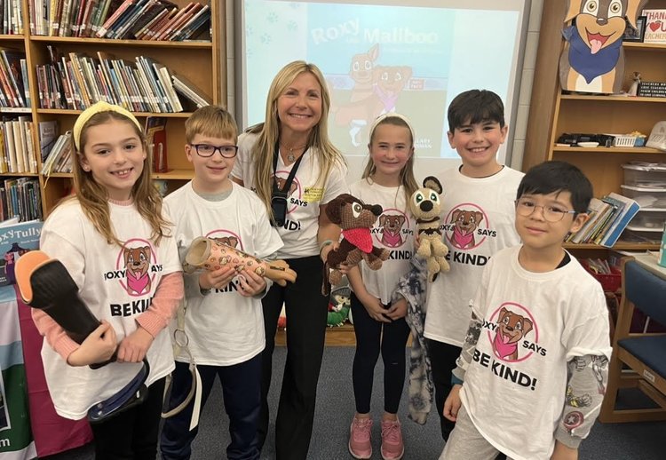 Adventures of Roxy School Programs | Philadelphia, PA / Online