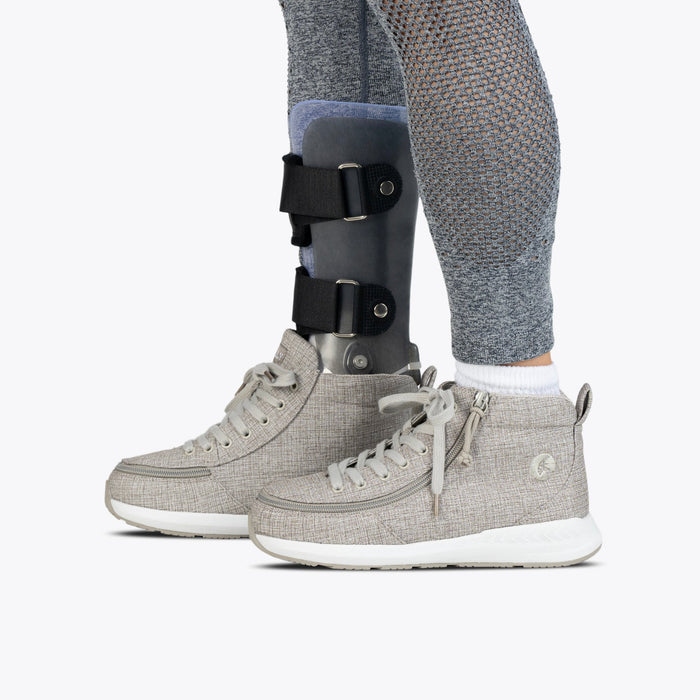 Grey Jersey BILLY Goat Classic High on model worn with grey leggings and grey AFO on a white background