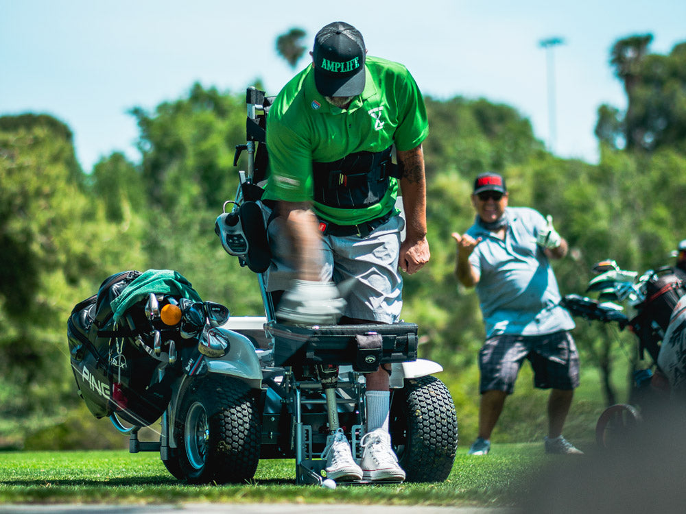 AMPLIFE FOUNDER ABDUL NEVAREZ HITTING A GOLF SHOT