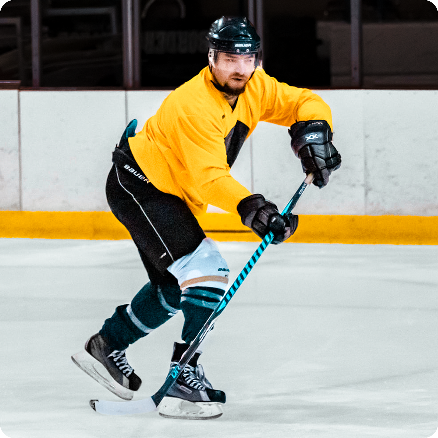 Team Amplife® Ambassador Cassidy Esty about to hit a hockey puck