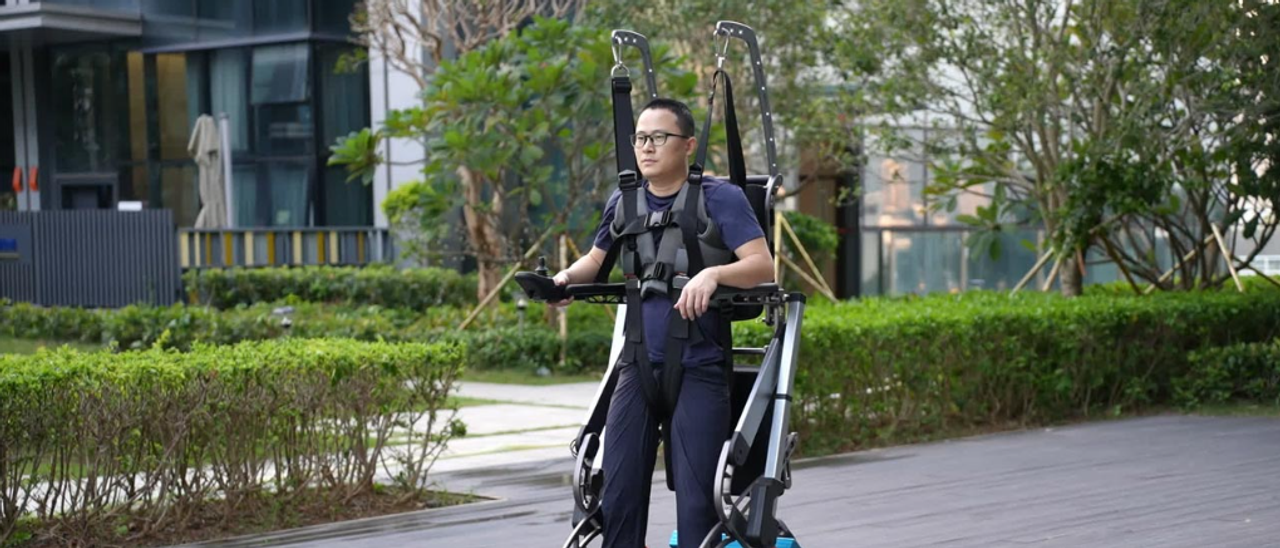 StandNWalk Gait Trainer