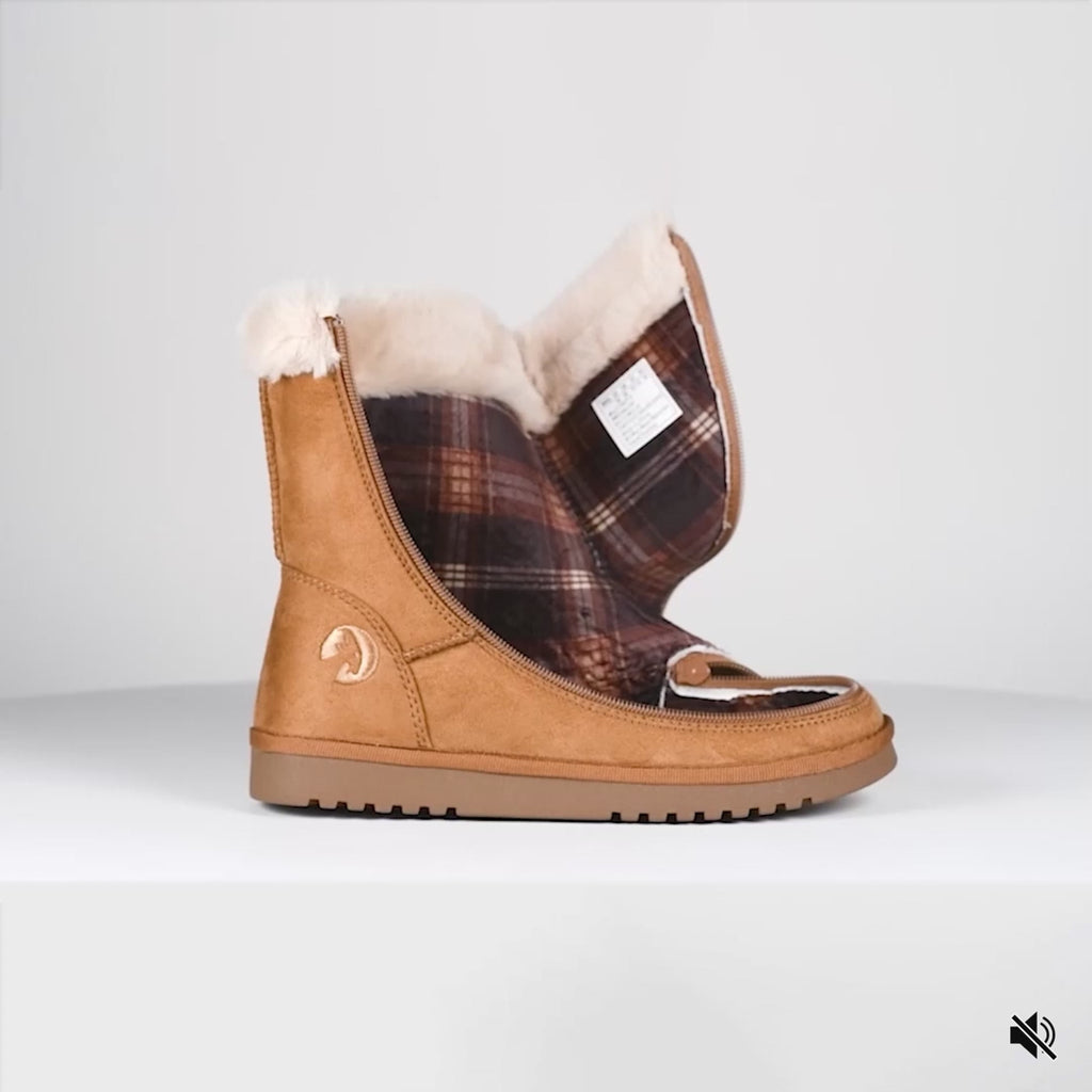 Video of Women's Chestnut BILLY Cozy II on a white background