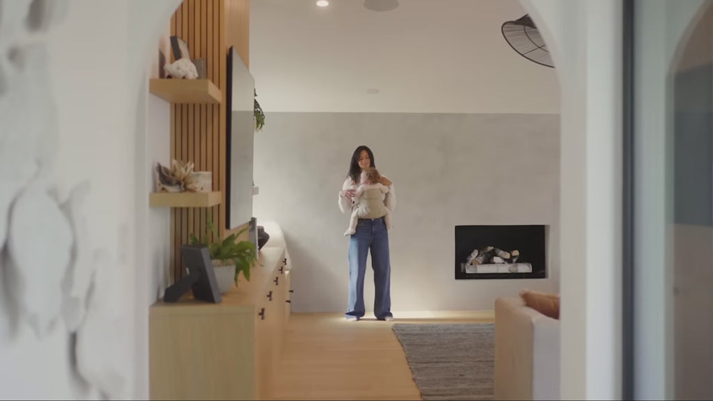 Video of the WildBird Aerial Buckle Baby Carrier