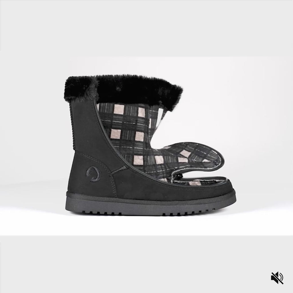 Video of Women's Black BILLY Cozy II on a white background